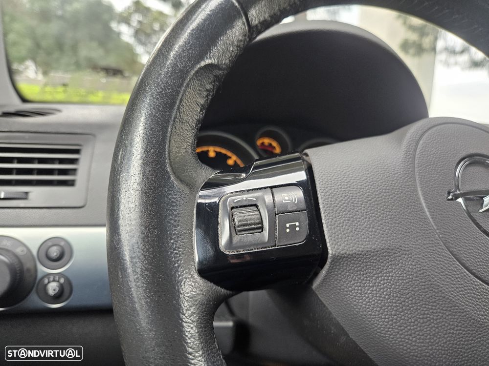 Opel Astra 1.7 CDTi Cosmo ecoFLEX - 11