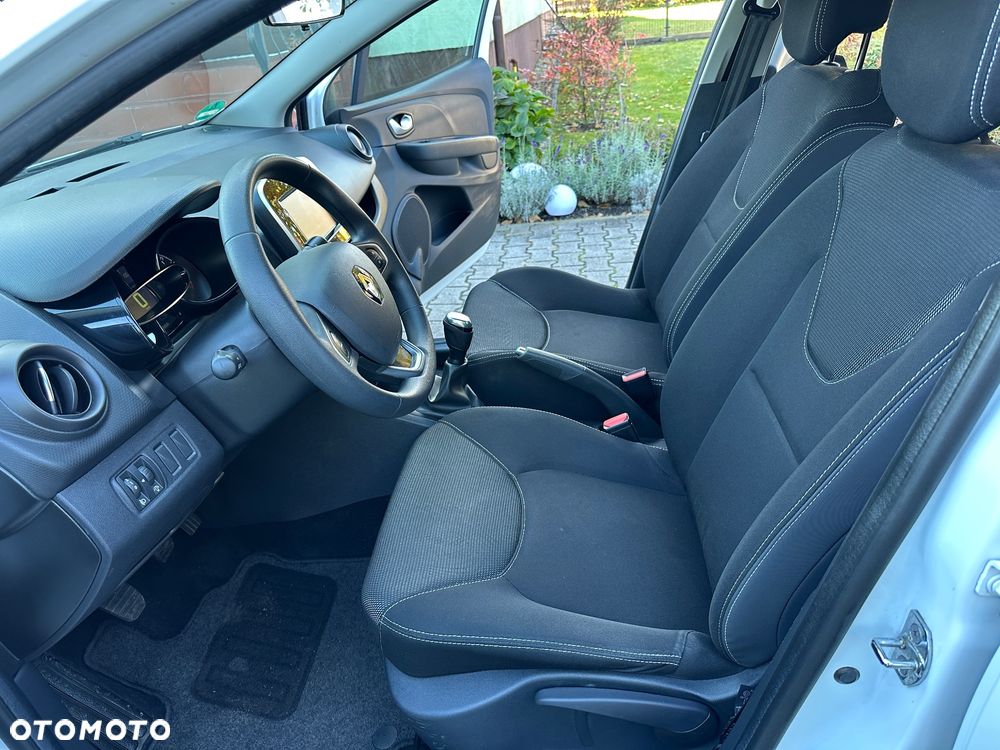 Renault Clio 1.2 16V 75 Limited - 24