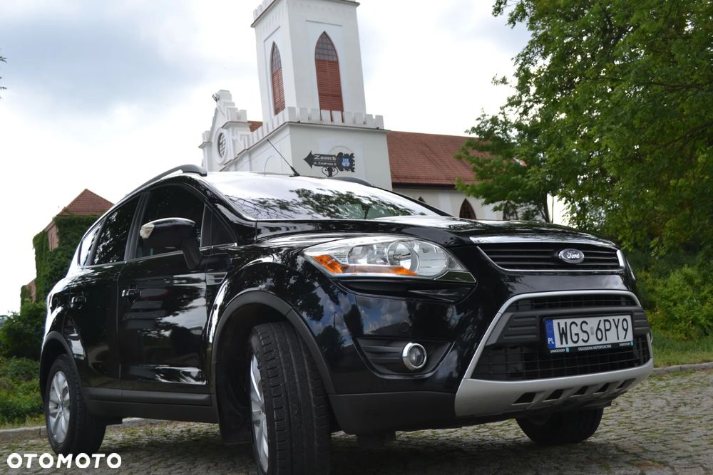 Ford Kuga 2.0 TDCi 2x4 Titanium - 14
