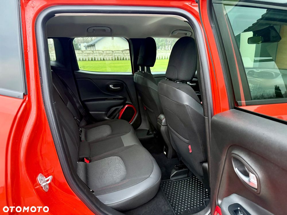 Jeep Renegade - 22