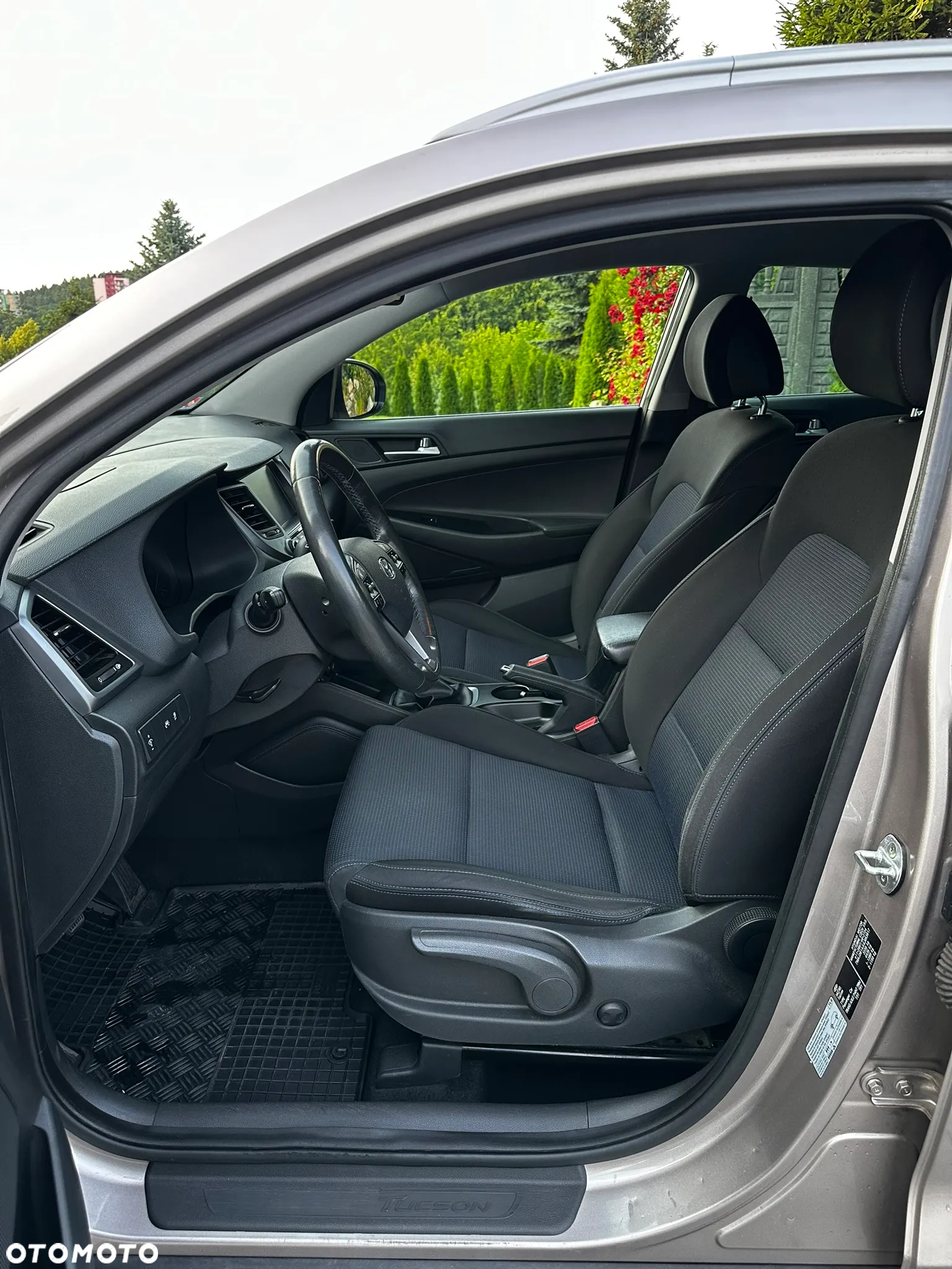 Hyundai Tucson 2.0 CRDI BlueDrive Style 2WD - 17