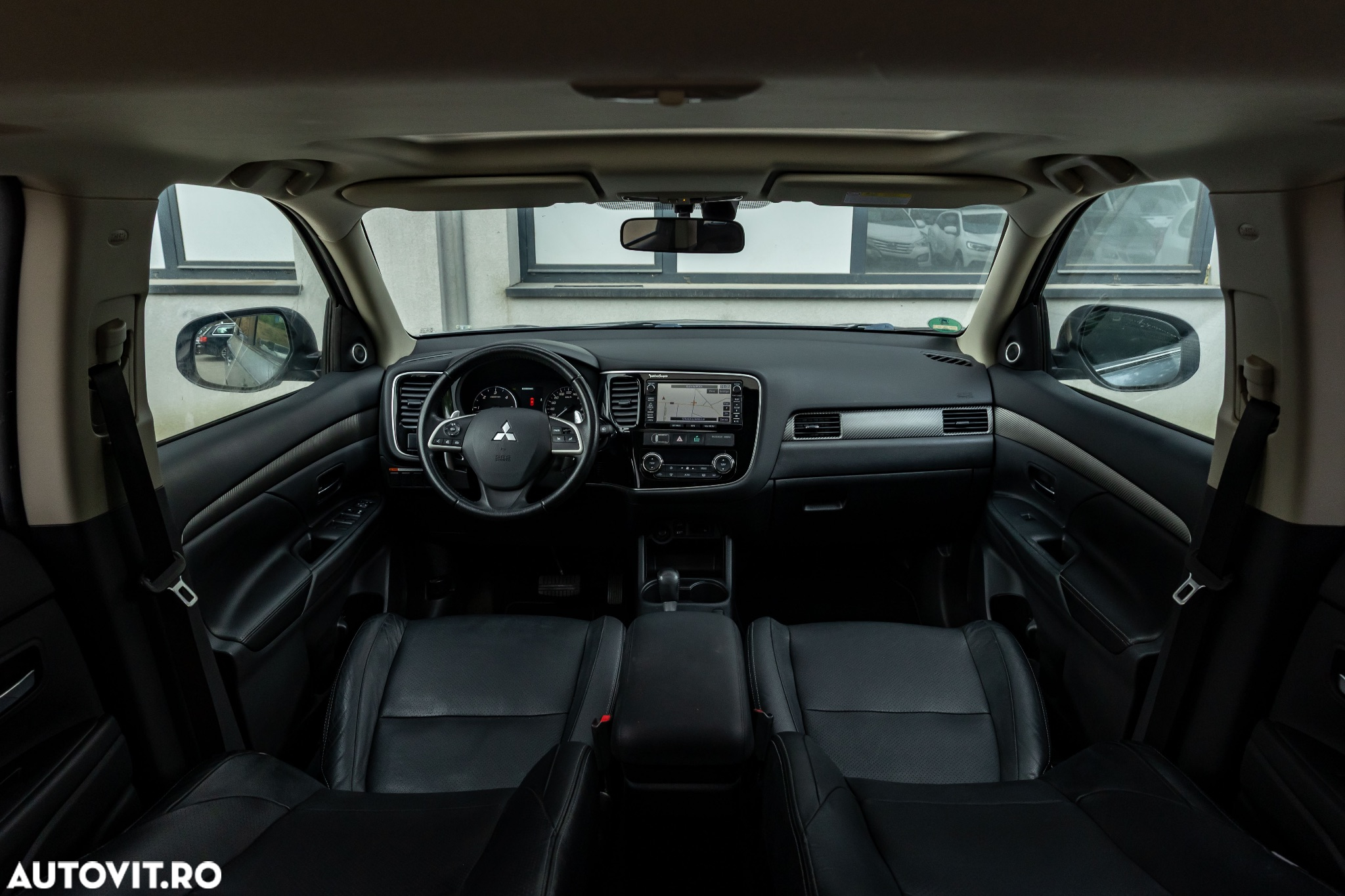 Mitsubishi Outlander 2.2 Litre 4WD DI-D Intense - 4