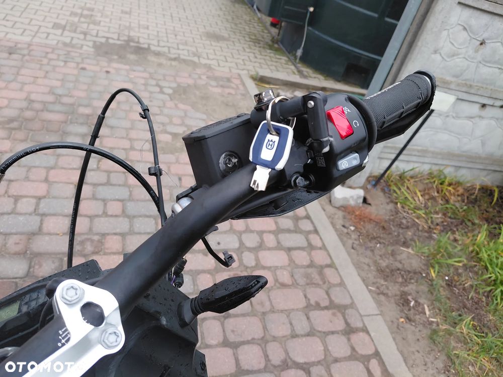 Husqvarna 701 - 22