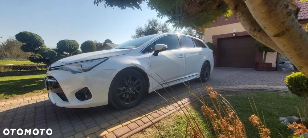 Toyota Avensis 2.0 D-4D Prestige - 6