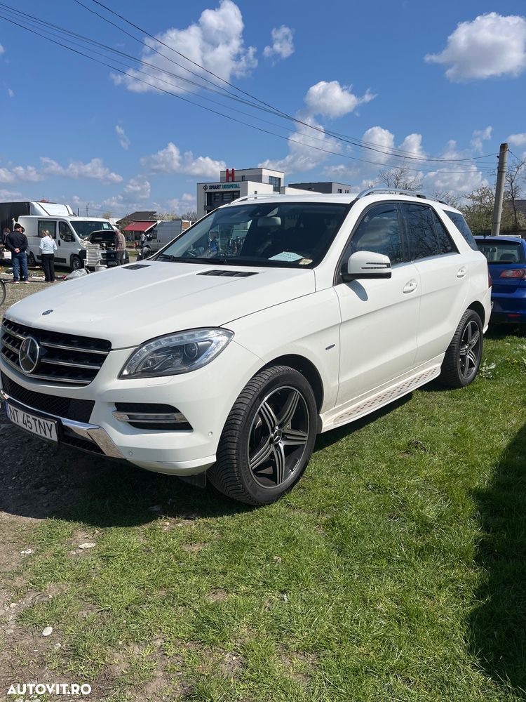 Mercedes-Benz ML 250 BlueTEC 4MATIC Aut - 2