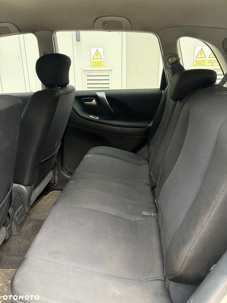 Suzuki Liana 1.6 - 15