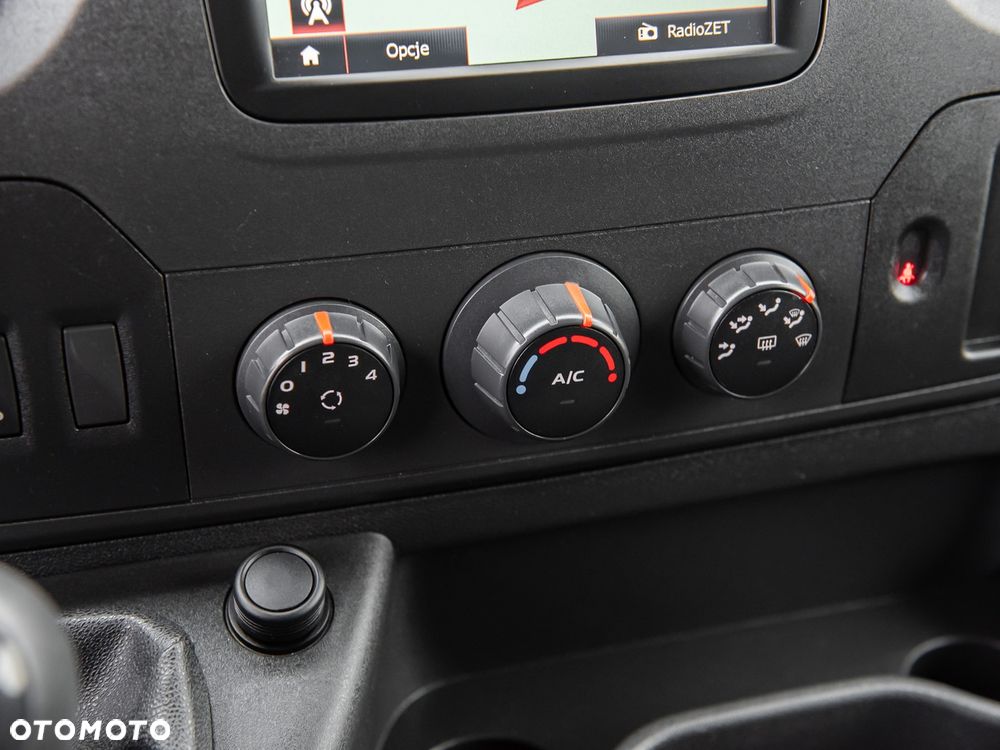 Renault Master - 18