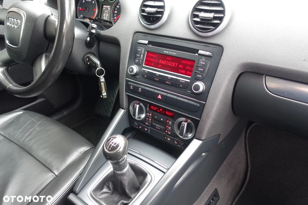 Audi A3 Sportback 1.6 TDI DPF Ambition - 3