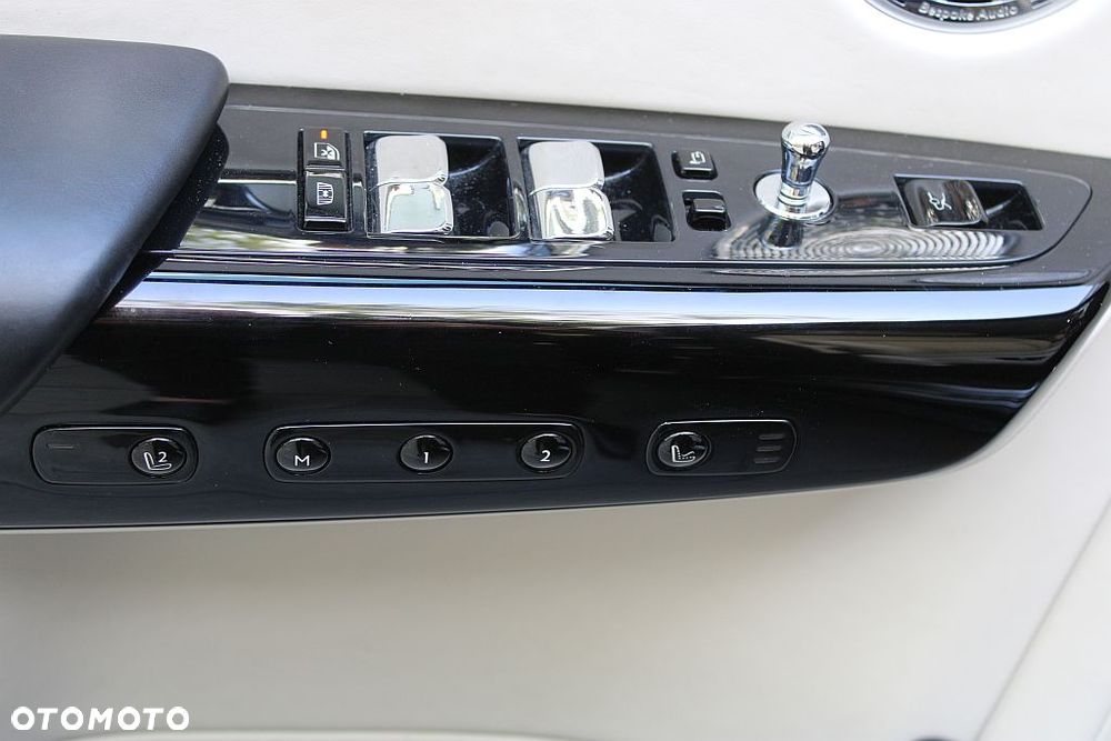 Rolls-Royce Phantom Standard - 15