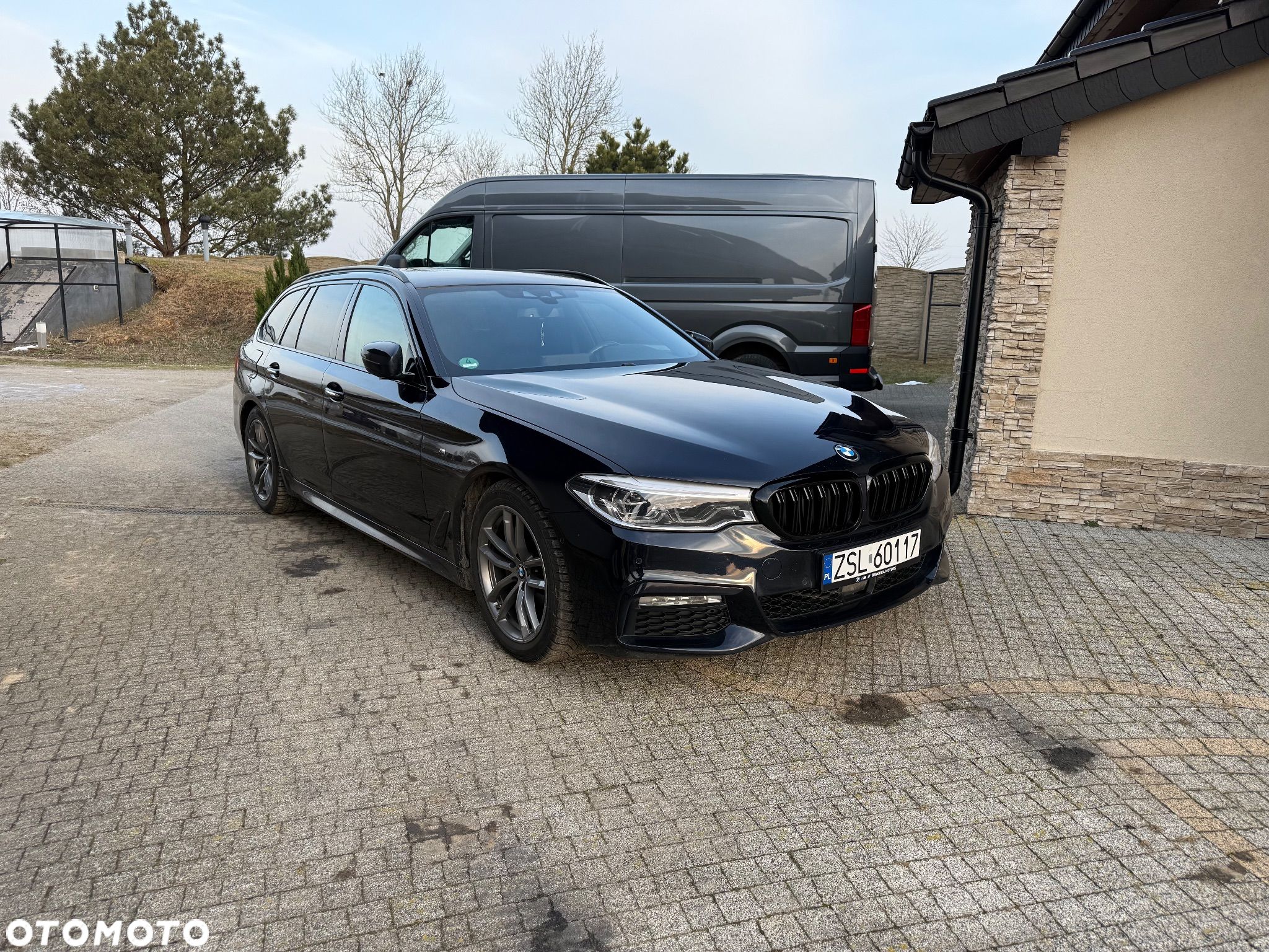 BMW Seria 5 520d M Sport - 1