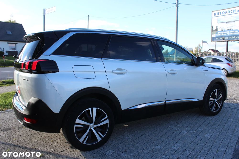 Peugeot 5008 2018 photo 5