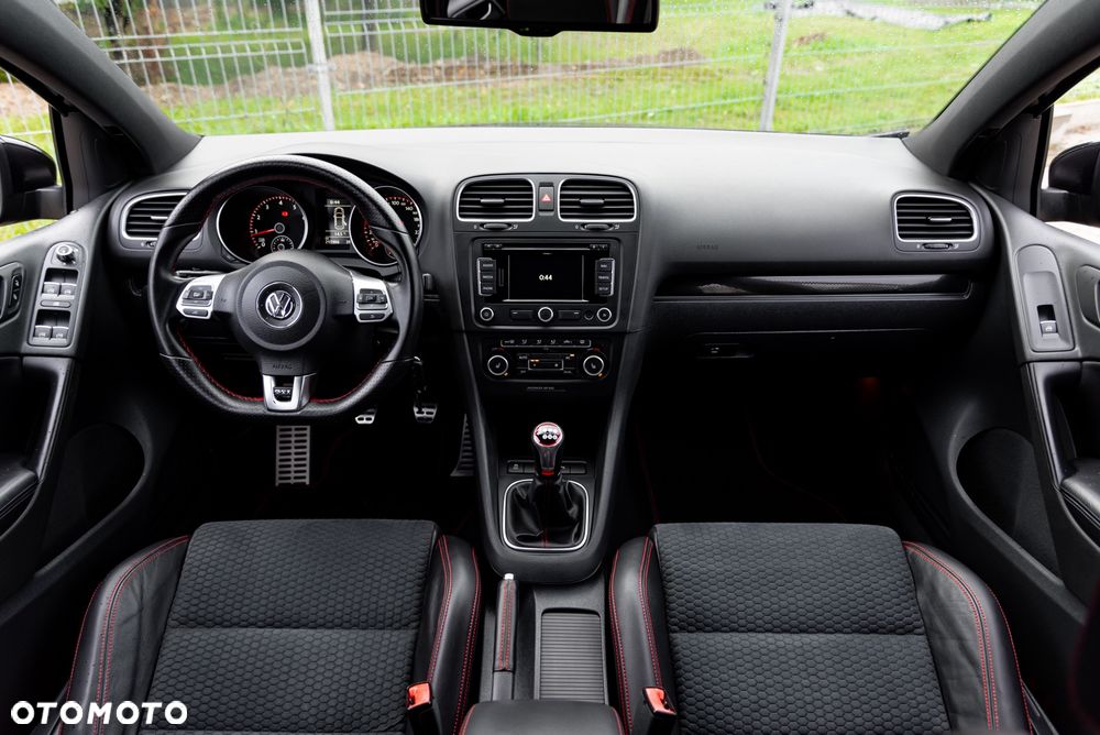 Volkswagen Golf 2.0 GTI Edition 35 - 30