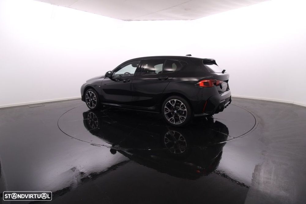 BMW 118 d Pack Desportivo M - 5
