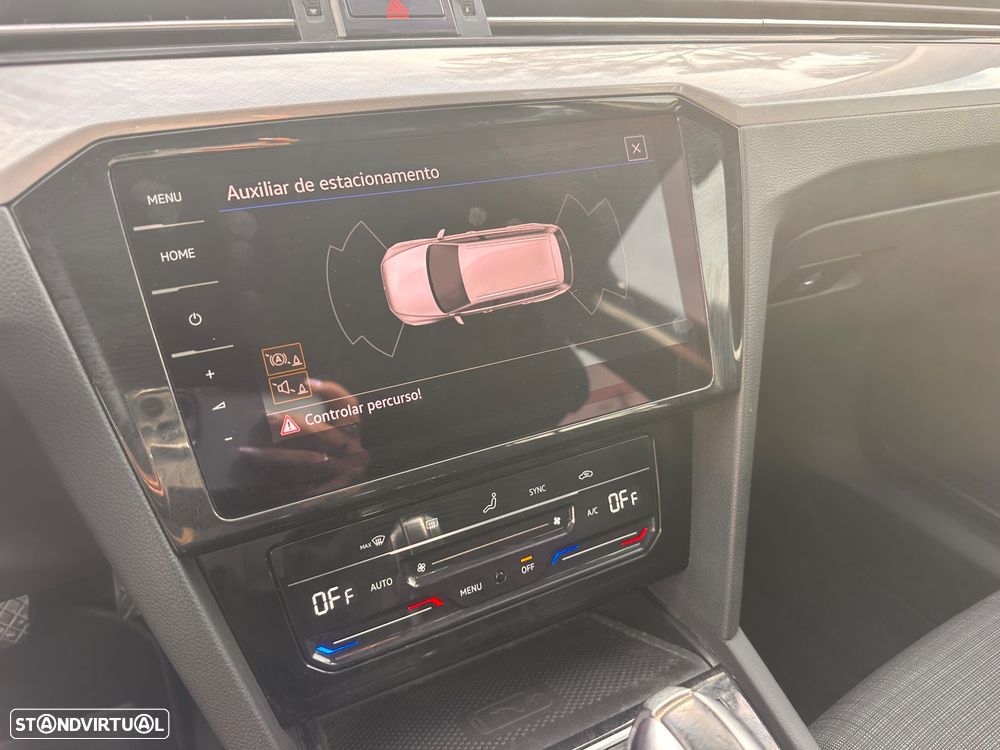 VW Passat Variant - 30