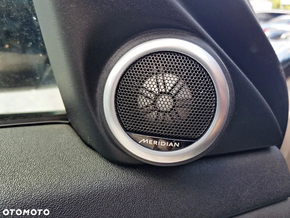 Land Rover Range Rover Evoque - 25