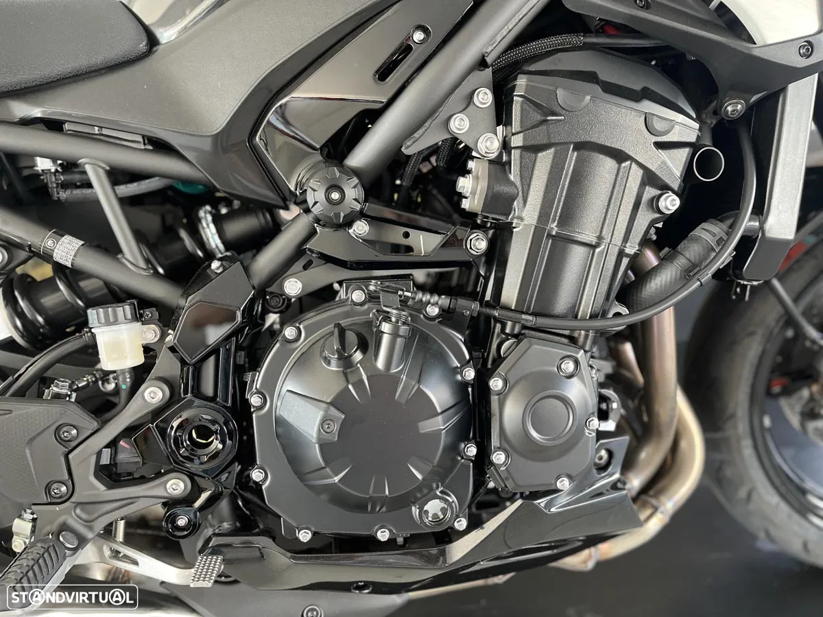 Kawasaki Z 900 - 8