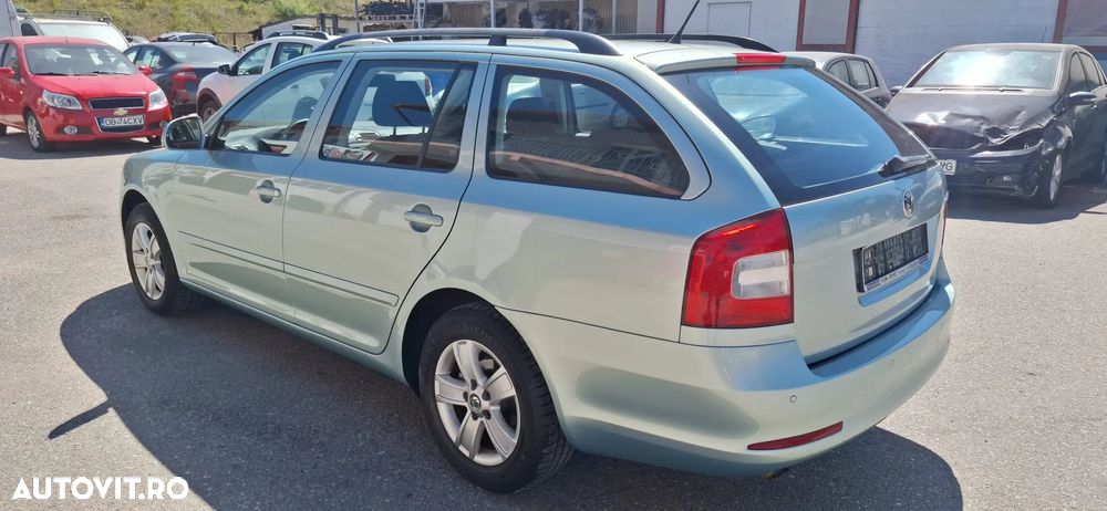 Skoda Octavia 1.2 TSI ACTIVE DSG - 3
