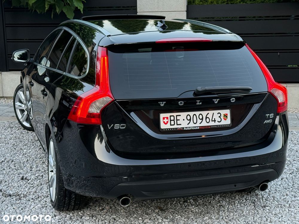 Volvo V60 T6 AWD Geartronic Momentum - 8