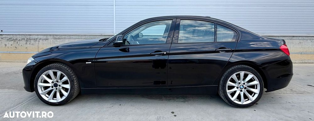 BMW Seria 3 320d DPF Aut. Edition Exclusive - 34