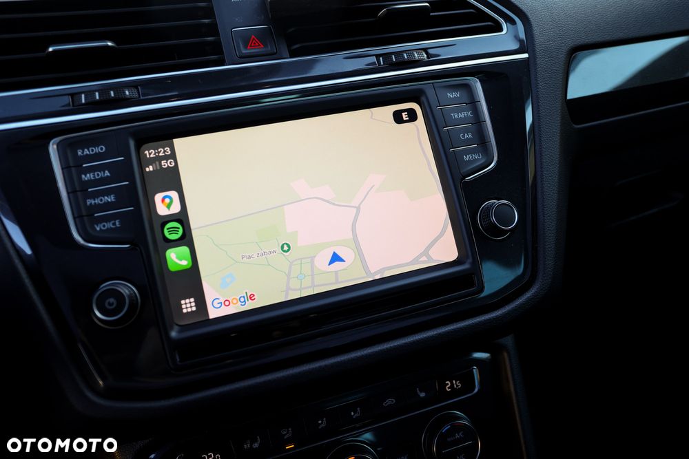 Volkswagen Tiguan 2.0 TDI SCR 4MOTION DSG Highline - 22