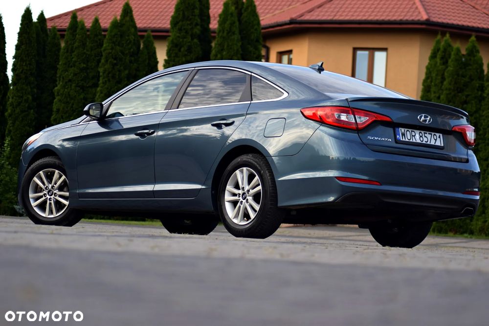 Hyundai Sonata 2.4 SE - 11