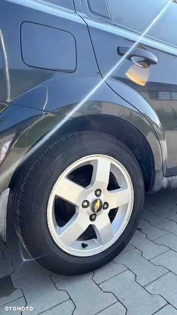 Chevrolet Aveo - 12