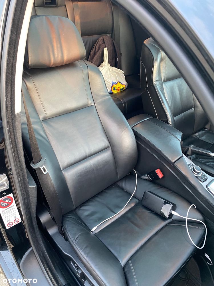 BMW Seria 5 525d Edition Exclusive - 13