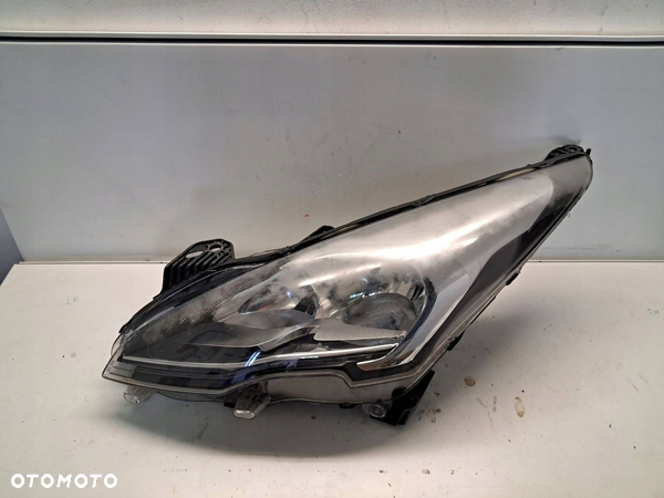 Peugeot 3008 I LIFT LEWA Lampa przednia - anglik