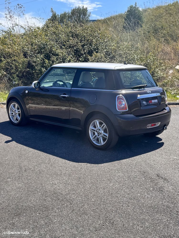 MINI 3 Portas Cooper D - 6