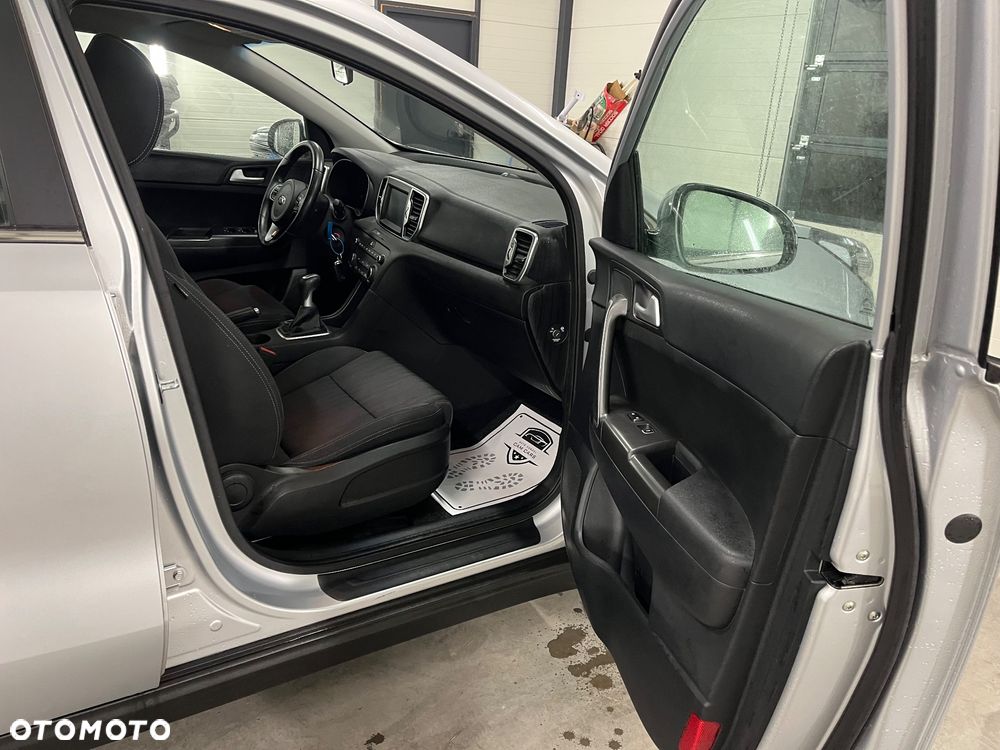 Kia Sportage 1.6 GDI Business Line L 2WD - 22