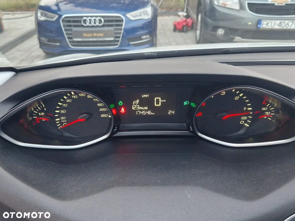 Peugeot 308 1.6 HDi Active - 11