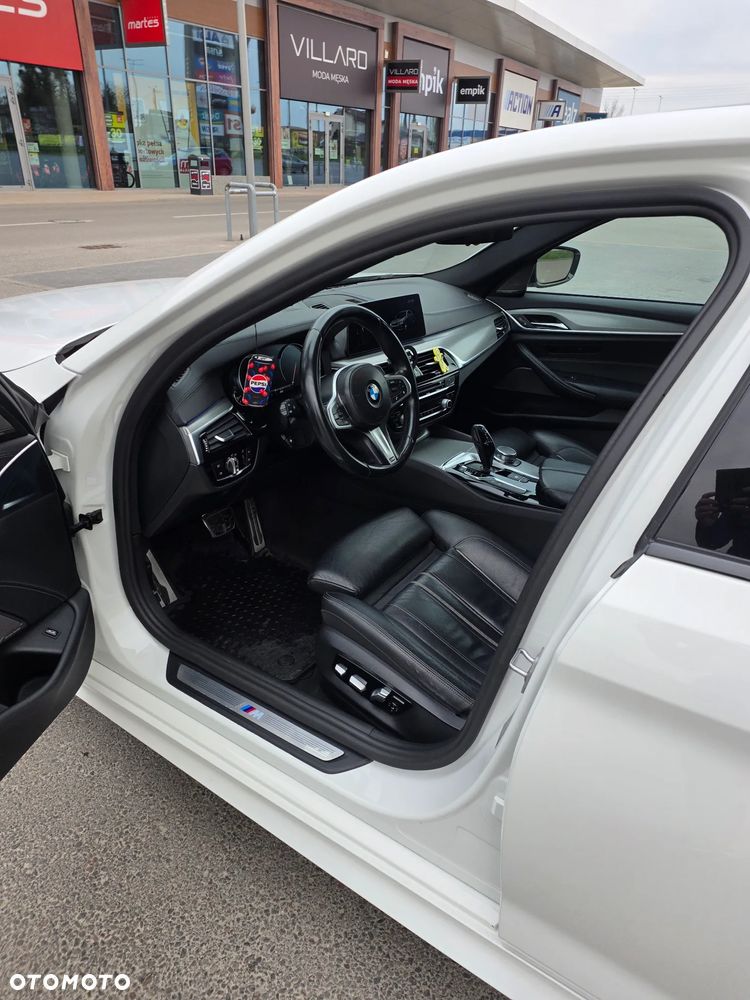 BMW Seria 5 520d xDrive M Sport sport - 14