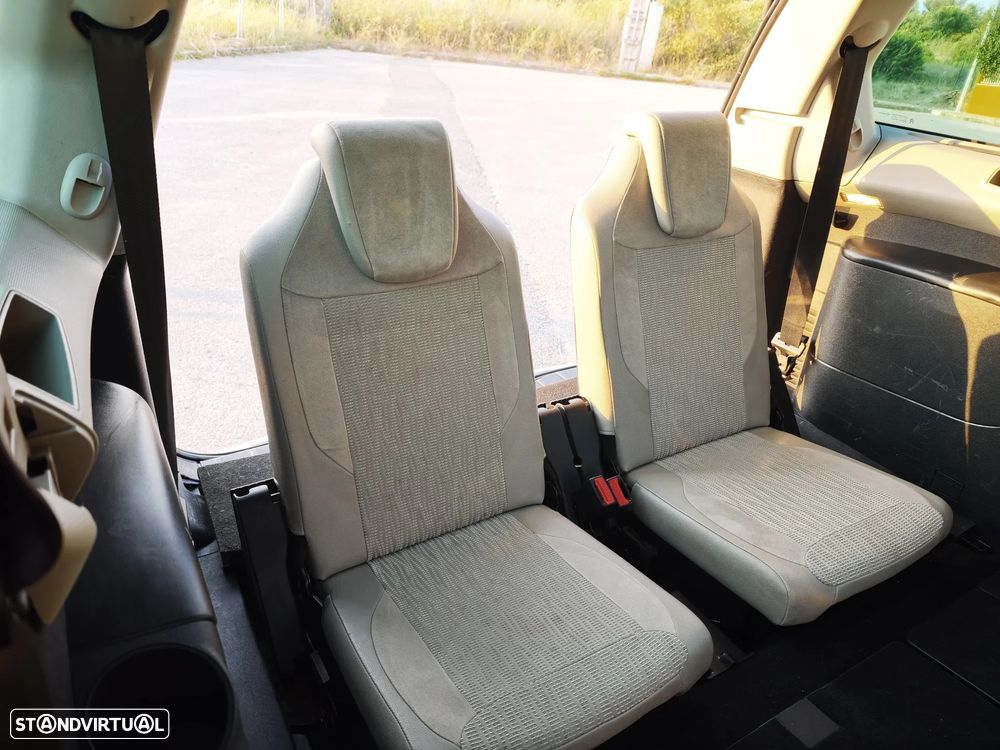 Citroën C4 Grand Picasso 1.6 e-HDi Exclusive CMP6 - 26