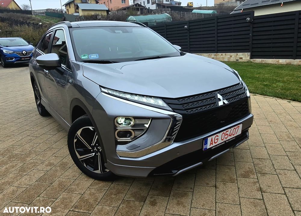 Mitsubishi Eclipse-Cross Plug-In Hybrid 4WD Plus Select - 1