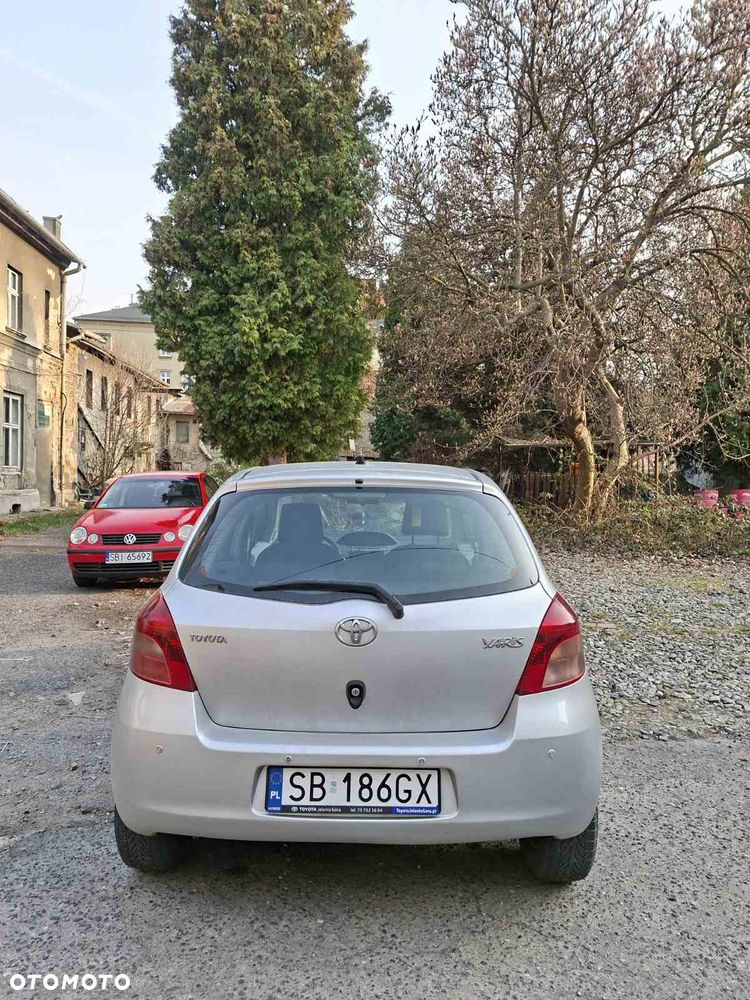 Toyota Yaris 1.3 Sol MM - 2