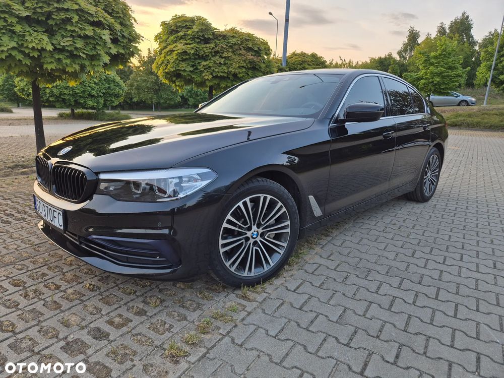 BMW Seria 5 530i xDrive GPF Sport Line sport - 3