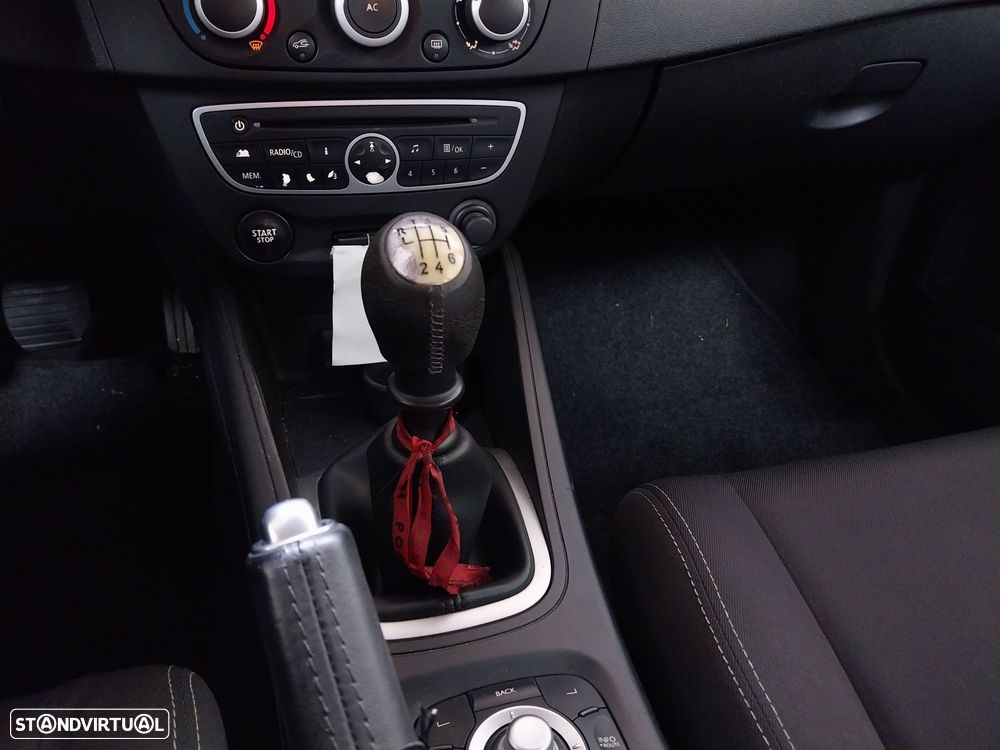 Renault Mégane Sport Tourer 1.5 dCi Dynamique - 9