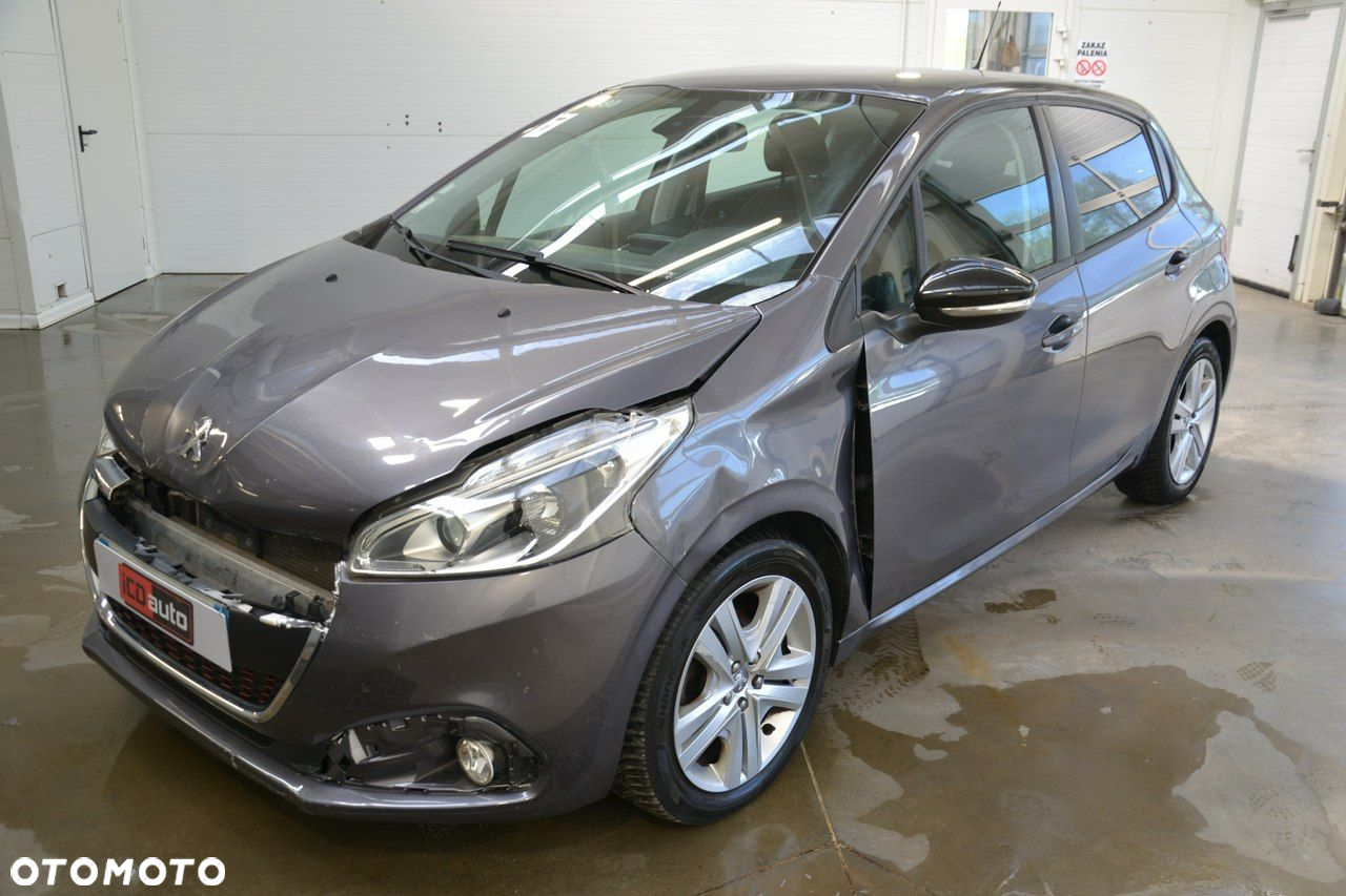 Peugeot 208 - 3
