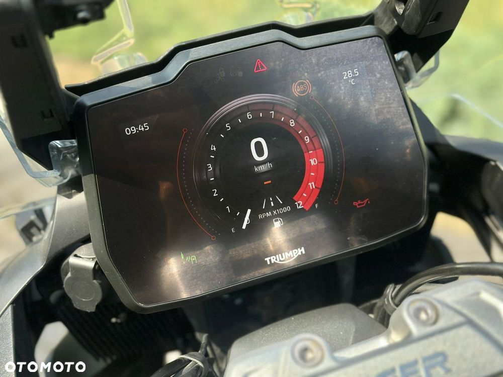 Triumph Tiger - 9