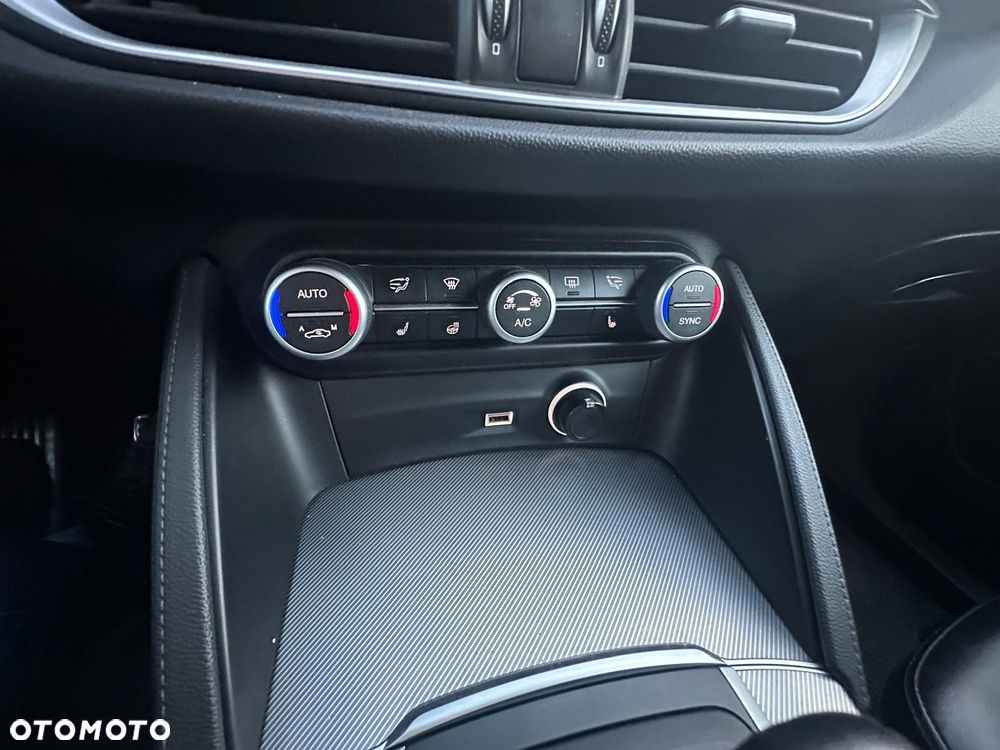 Alfa Romeo Stelvio 2.0 Turbo Executive Q4 - 16