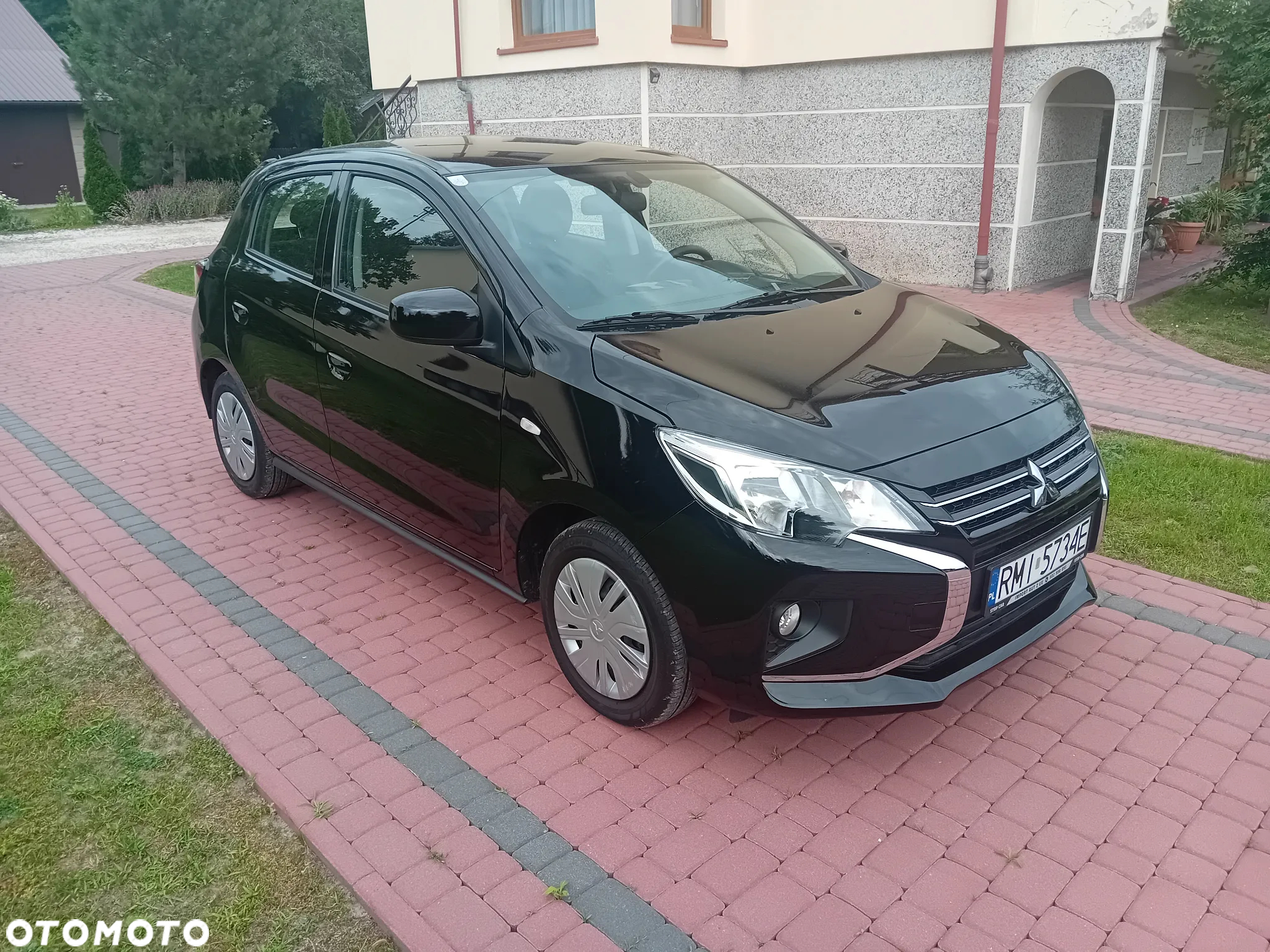 Mitsubishi Space Star 1.2 - 8