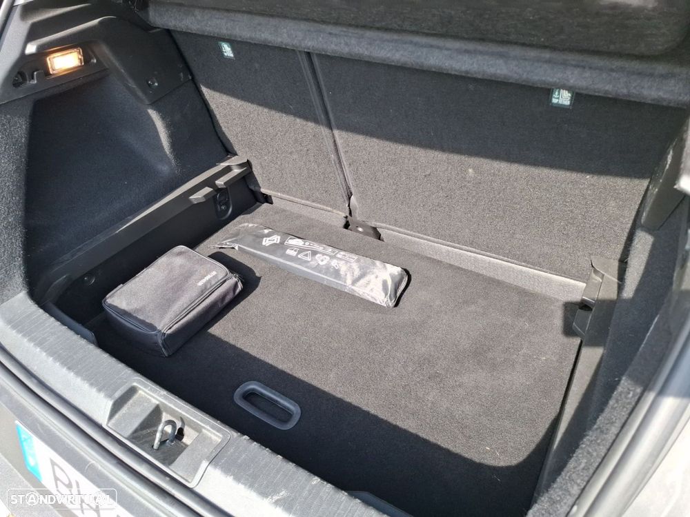 Renault Captur 1.0 TCe Techno Bi-Fuel - 26