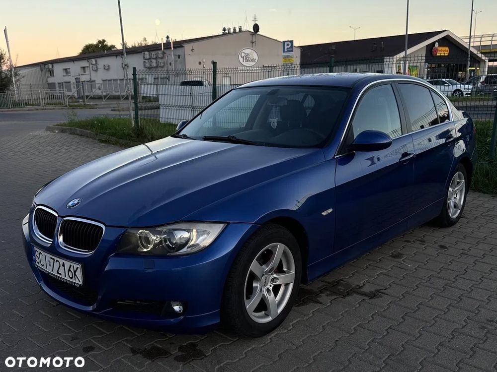 BMW Seria 3 325i - 32