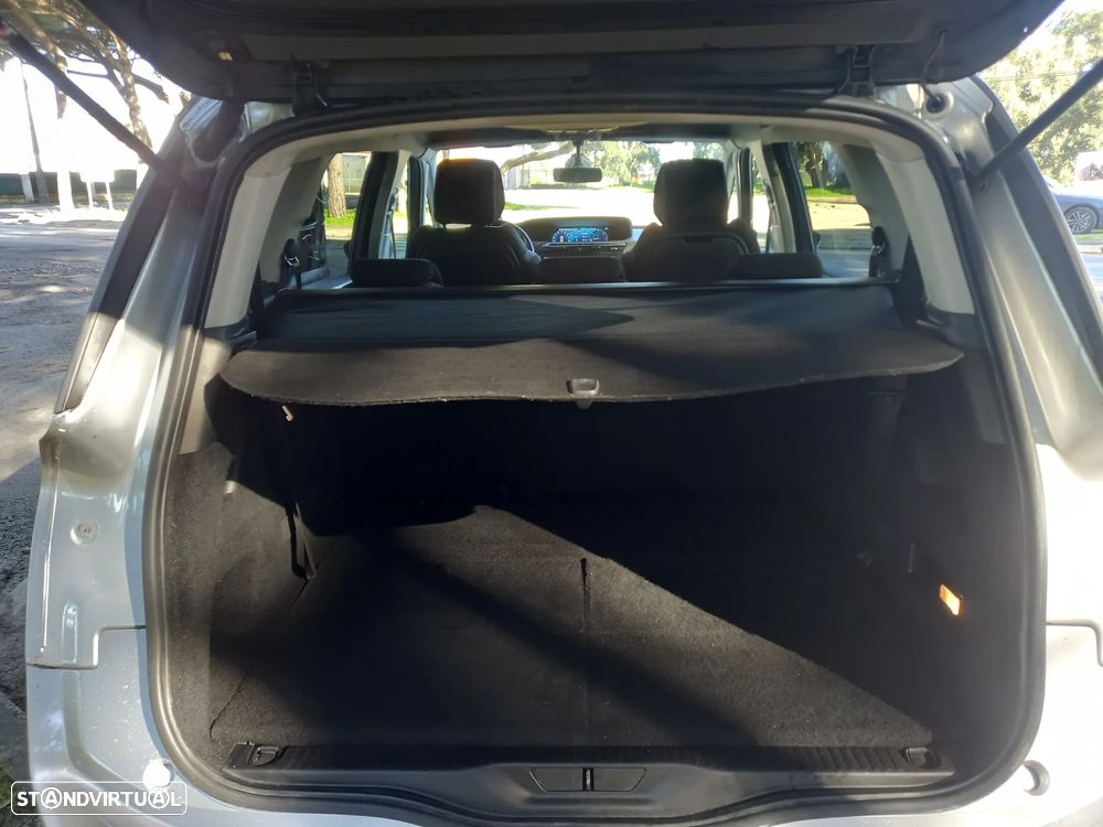 Citroën C4 Picasso - 28