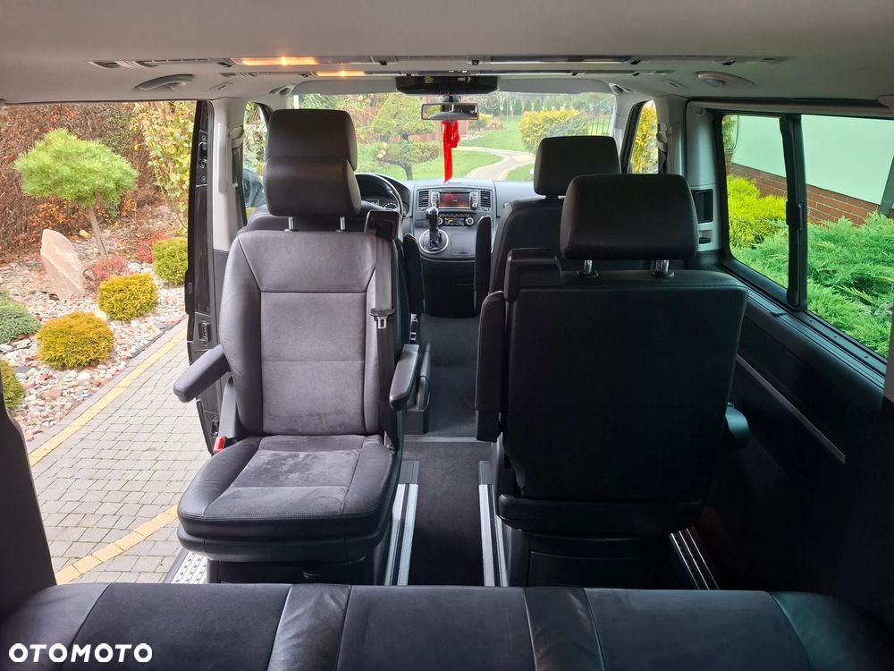 Volkswagen Multivan - 18