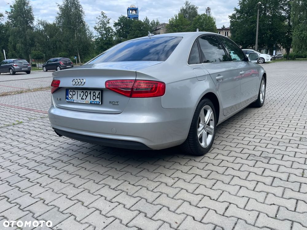 Audi A4 Limousine - 6