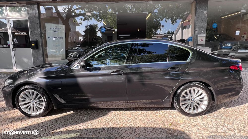 BMW 530 e Line Luxury - 12