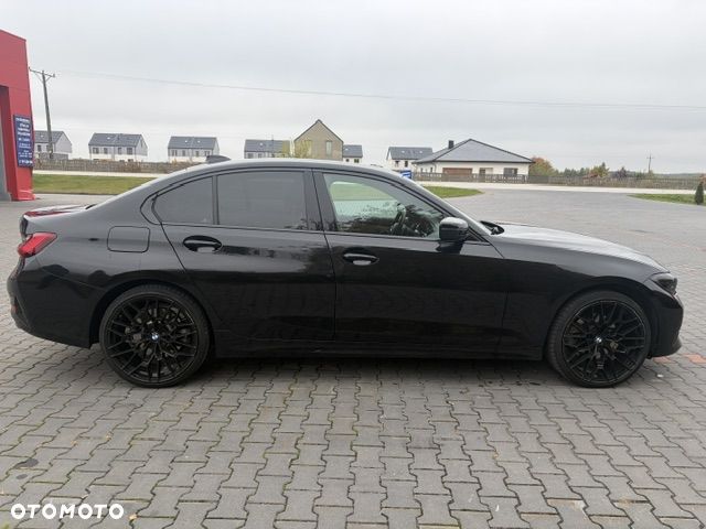BMW Seria 3 330i xDrive Sport Line - 8
