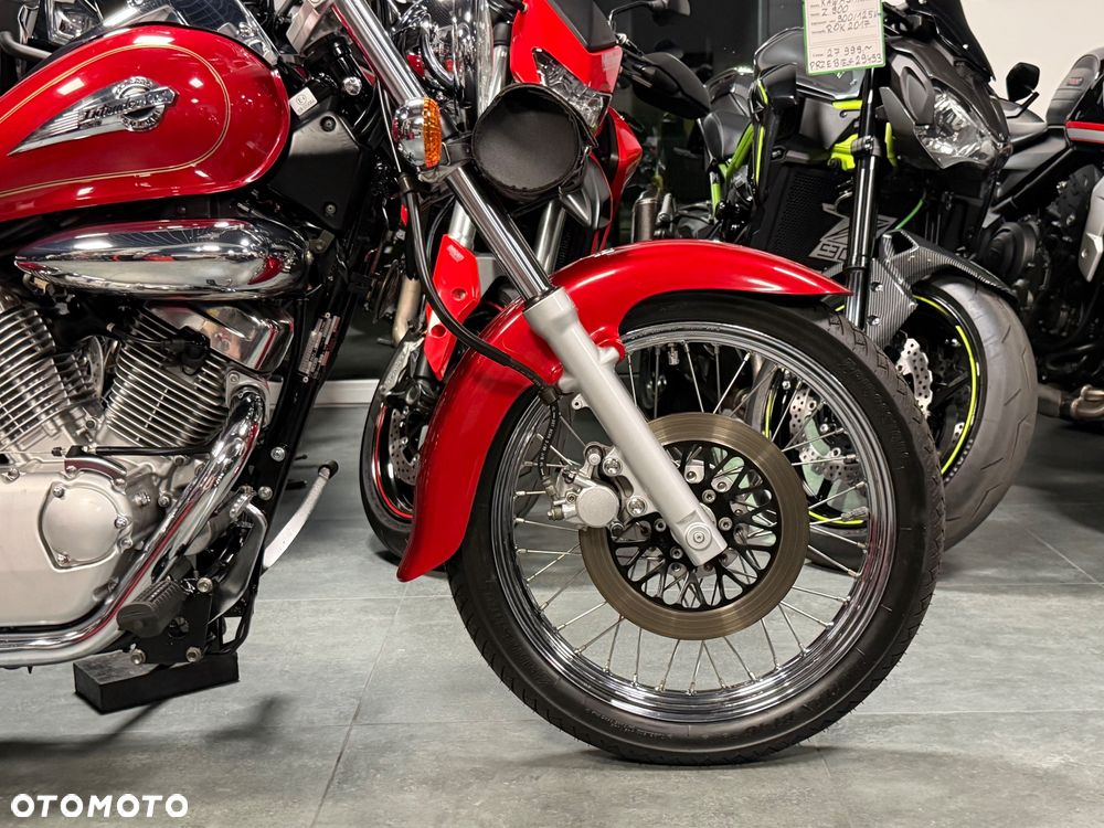 Suzuki Intruder - 8