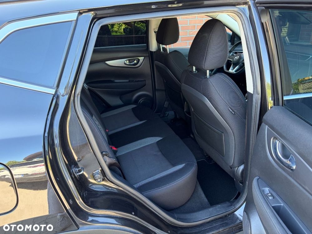 Nissan Qashqai 1.2 DIG-T N-Connecta - 25